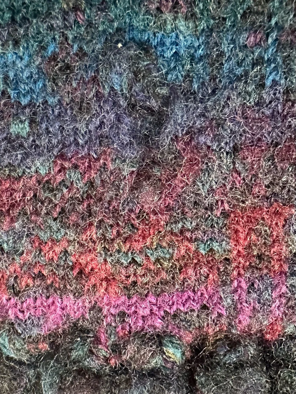Vintage Boston Traders scarf 100% Wool Fringe Unisex Southwestern 56”x 7”